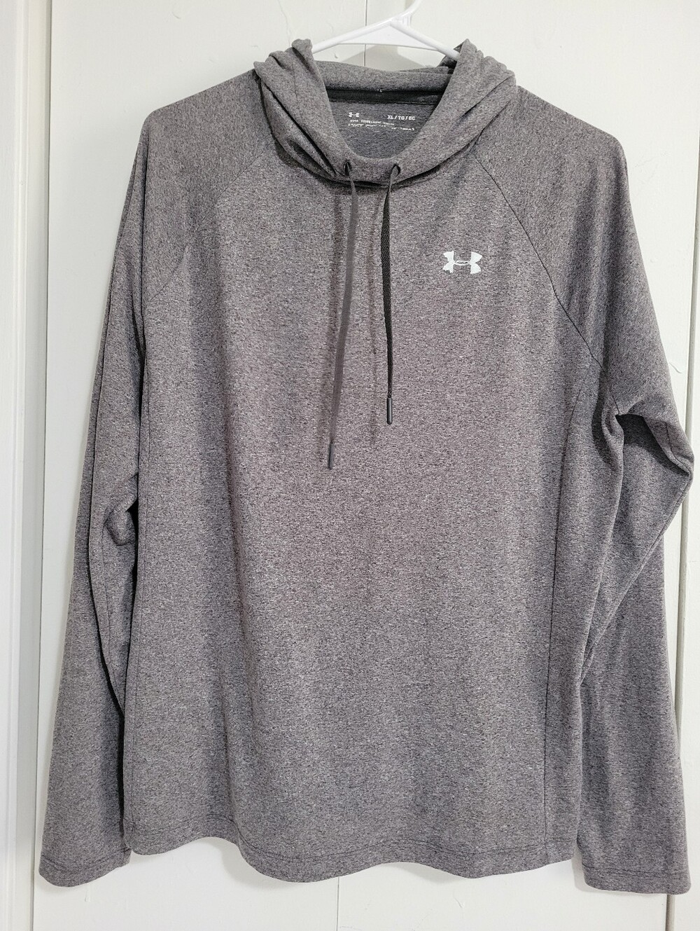 Under Armour Women's Heather Gray Lightweight Hoodie Pullover